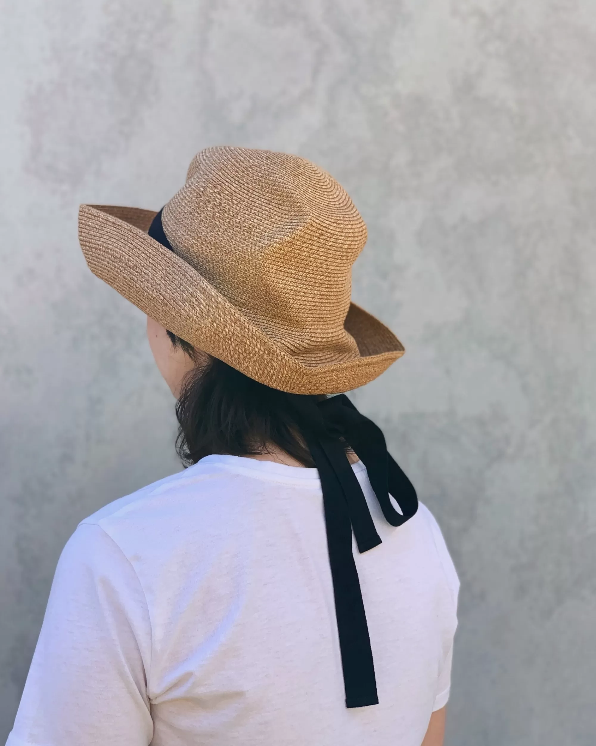 Store mature ha : Boxed Hat In Barley With Carbon Garden Ribbon