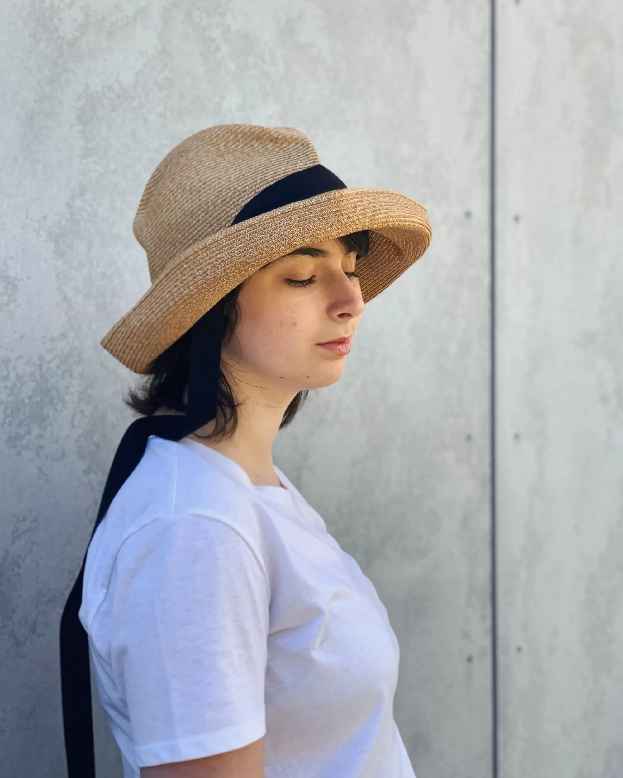Store mature ha : Boxed Hat In Barley With Carbon Garden Ribbon