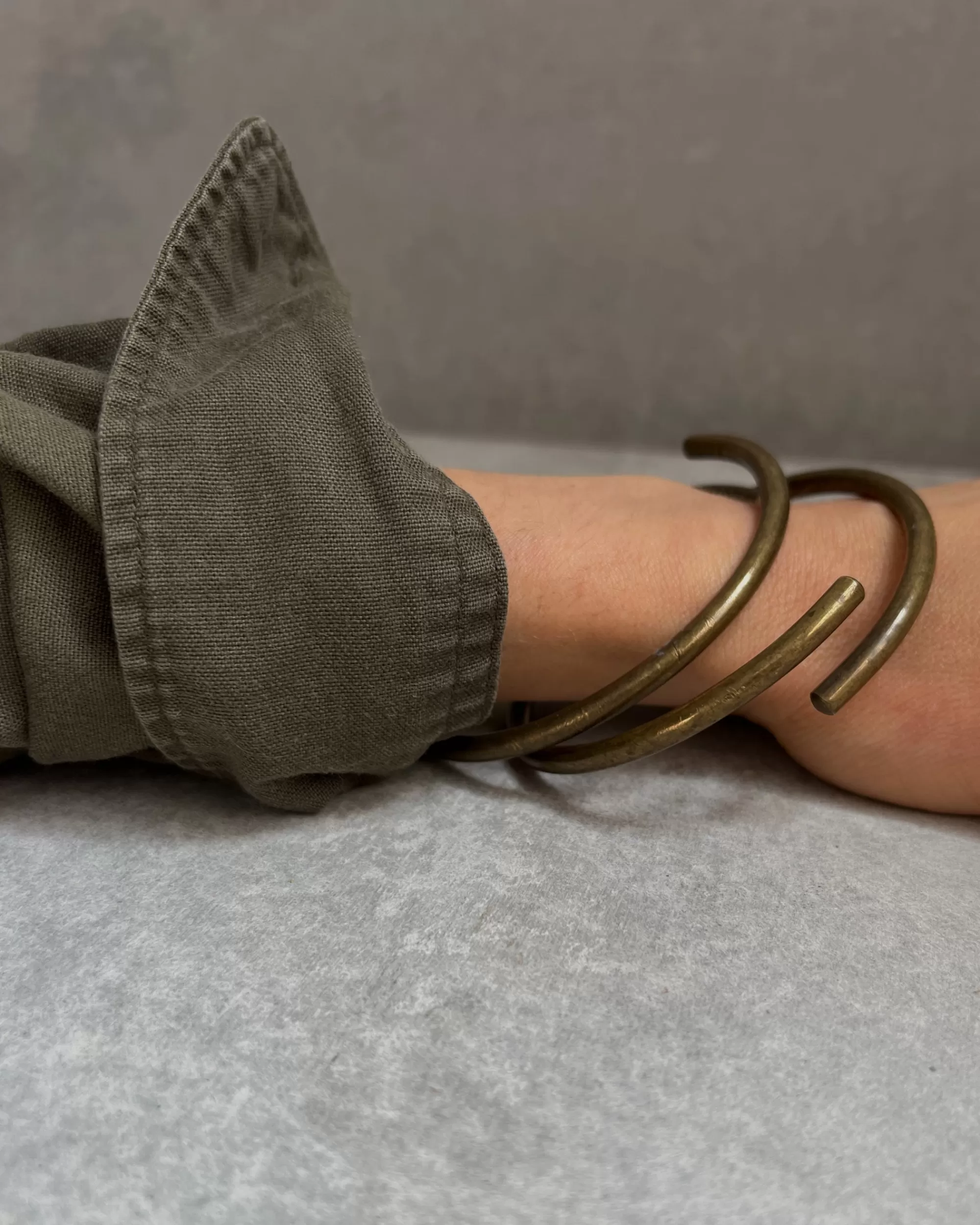 New modern marcel : Vintage Brass Bangle