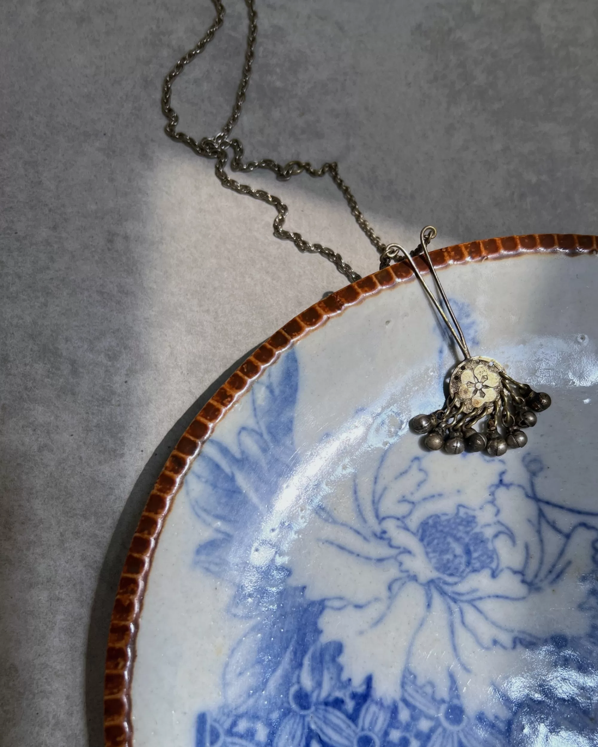 Clearance modern marcel : Vintage Pendant Necklace