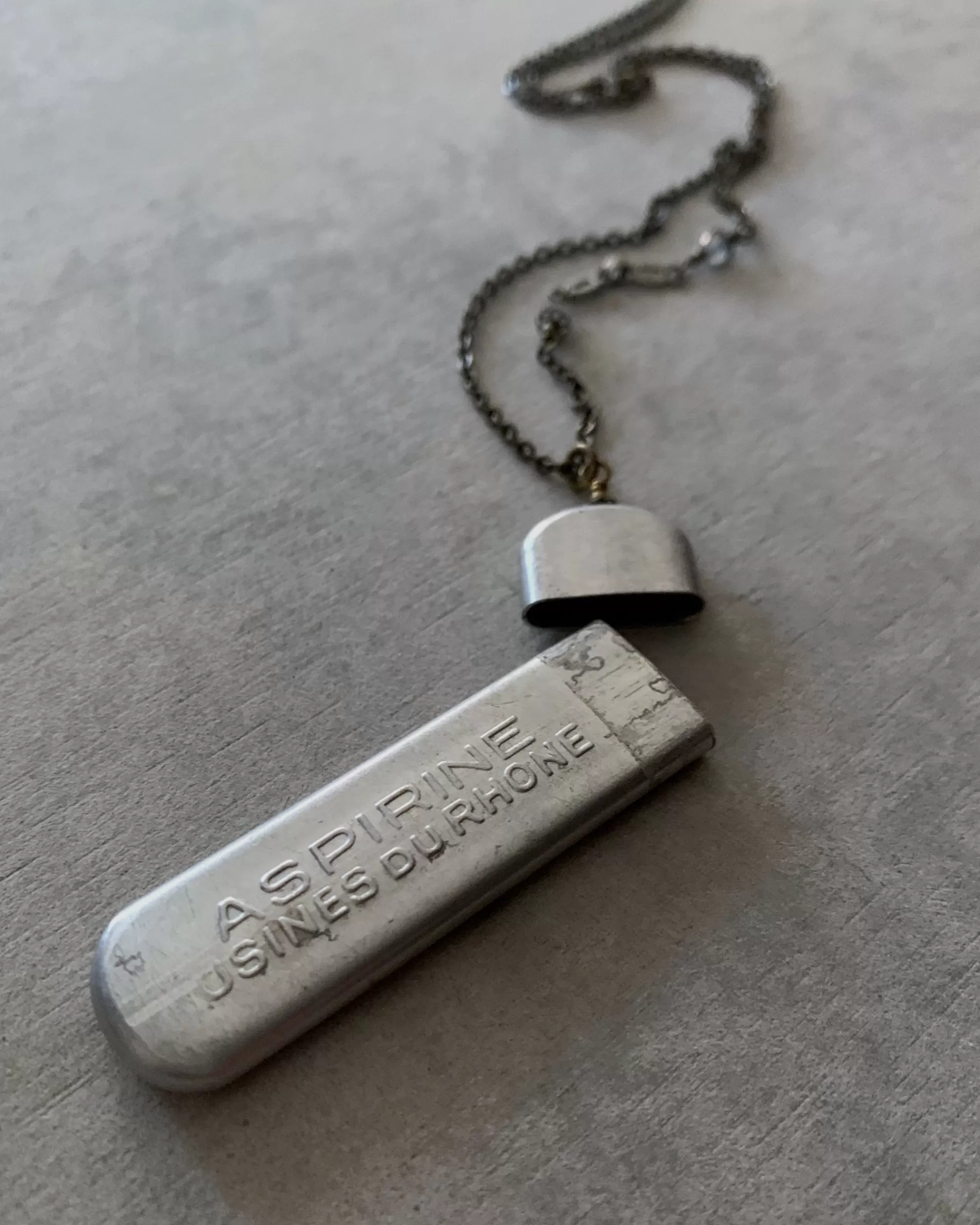 Discount tabito : Brass Necklace With Vintage Aspirine Case Pendant