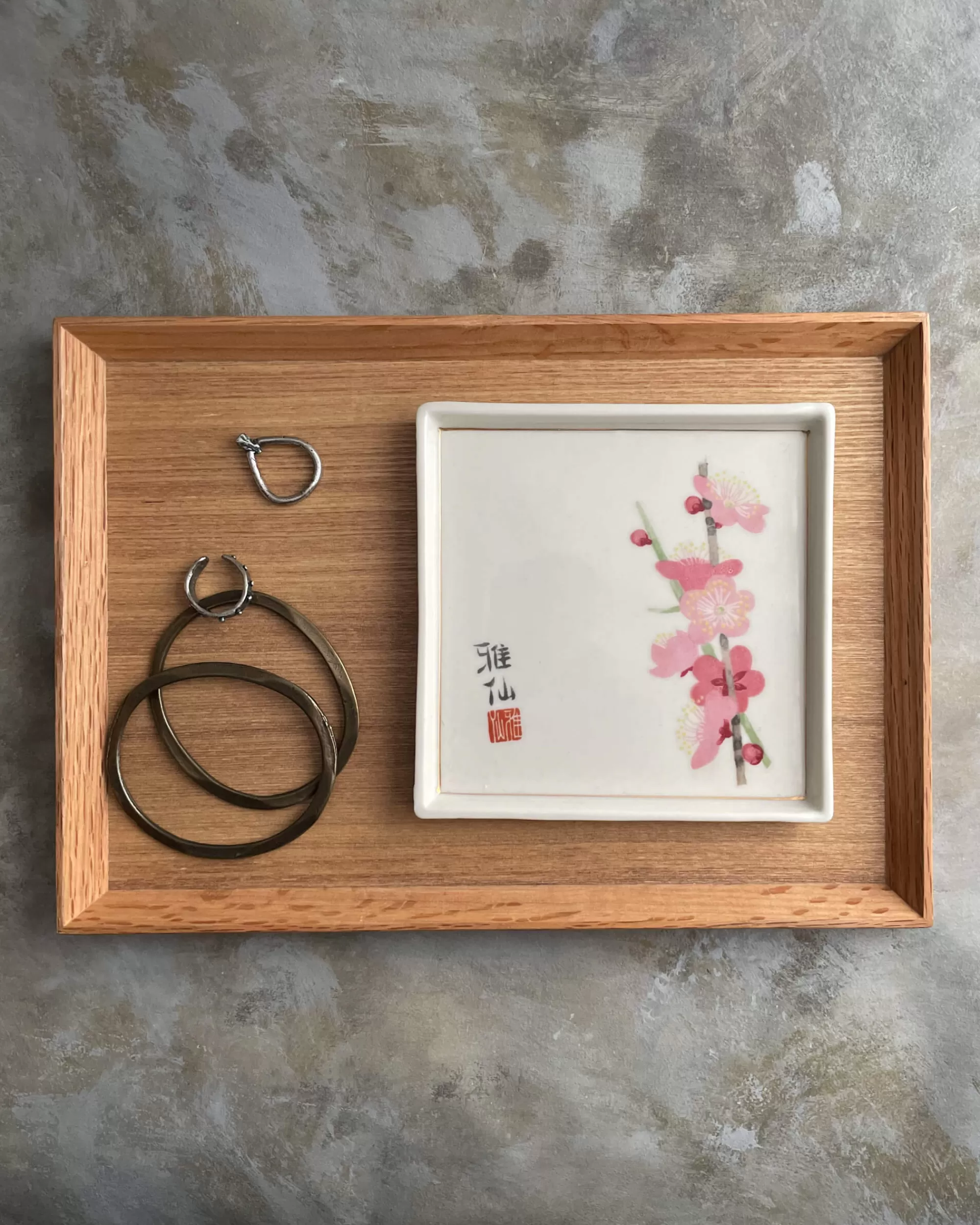 Clearance the maker Vintage Japanese Ceramic Plate