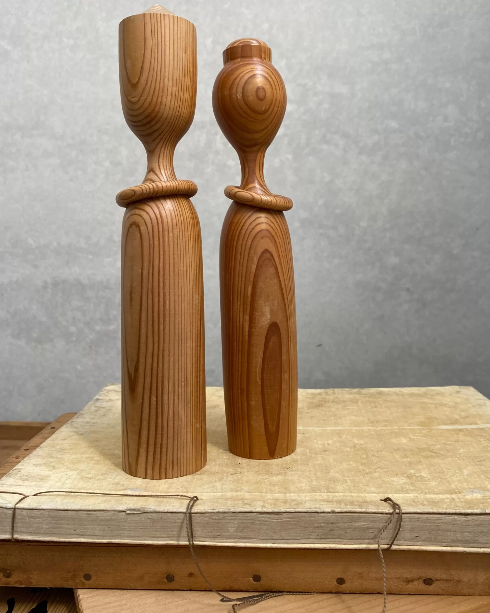 Sale the maker Vintage Japanese Kokeshi Duo